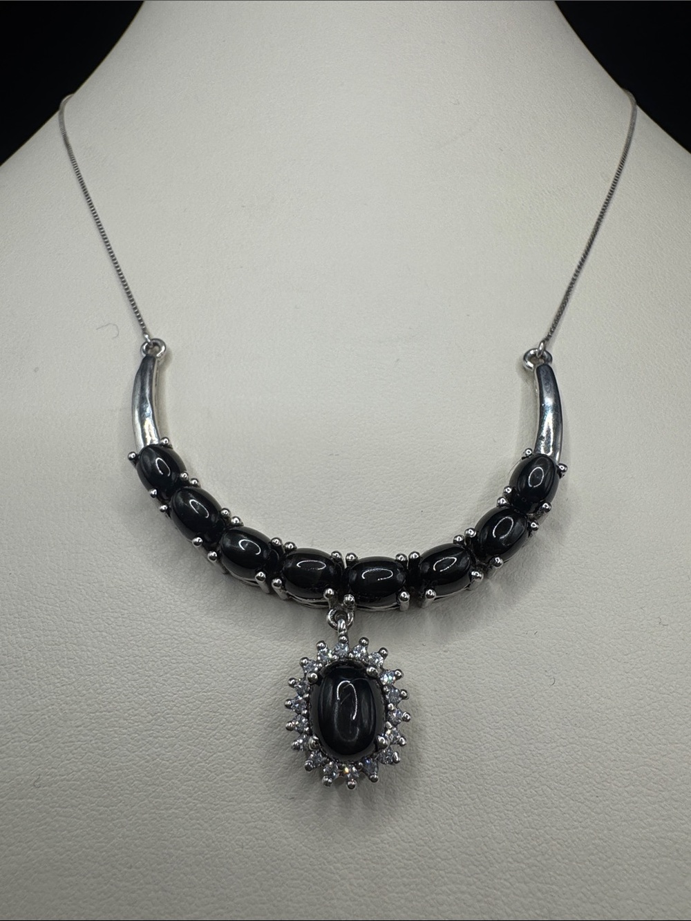 925 Sterling Silver Vintage Real Tigers Black Eye 17 in necklace